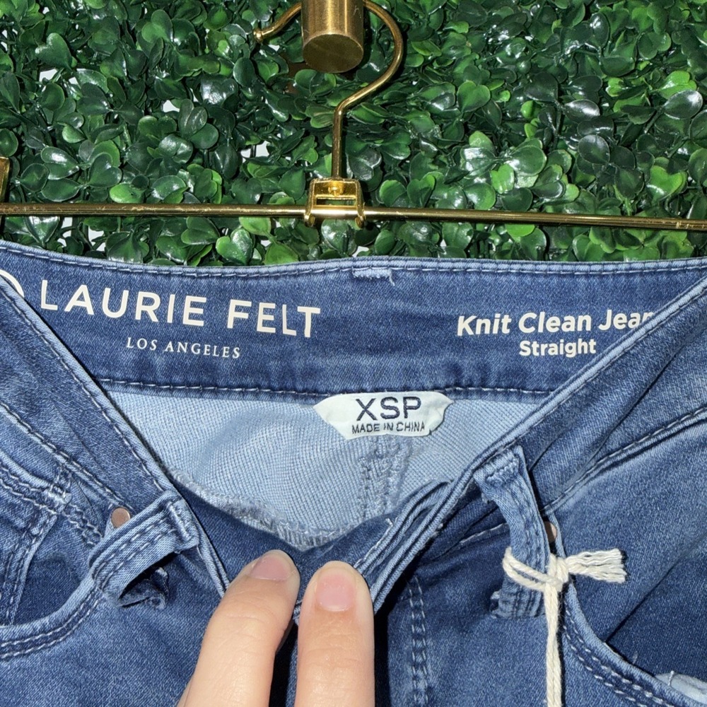 Laurie Felt Knit clean Jean Straight Size XS Petite - Picture 3 of 4
